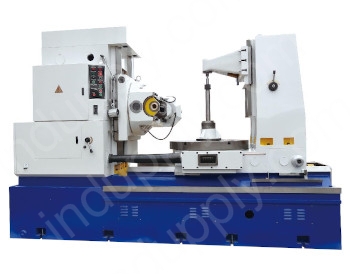 Gear hobbing machine